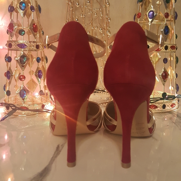 Red heels - Picture 4 of 5